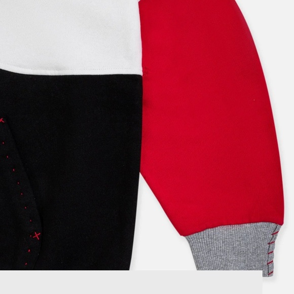 One432 Delano PR Handmade Streetwear Hoodie From Recycled Textiles. - Picture 7 of 9